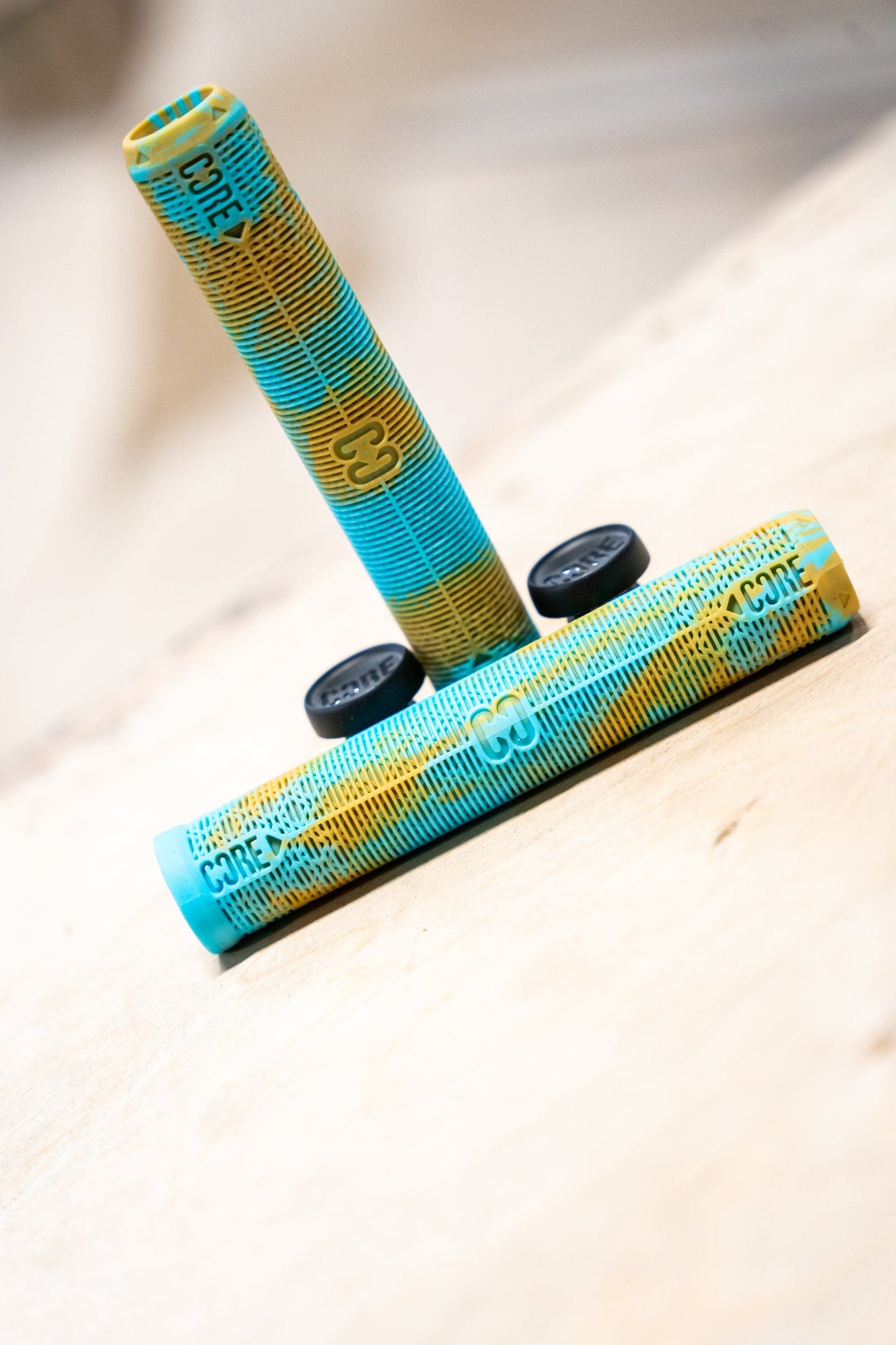 CORE Skinny Boy Handlebar Grips Soft 170mm – Beach(Teal/Gum)